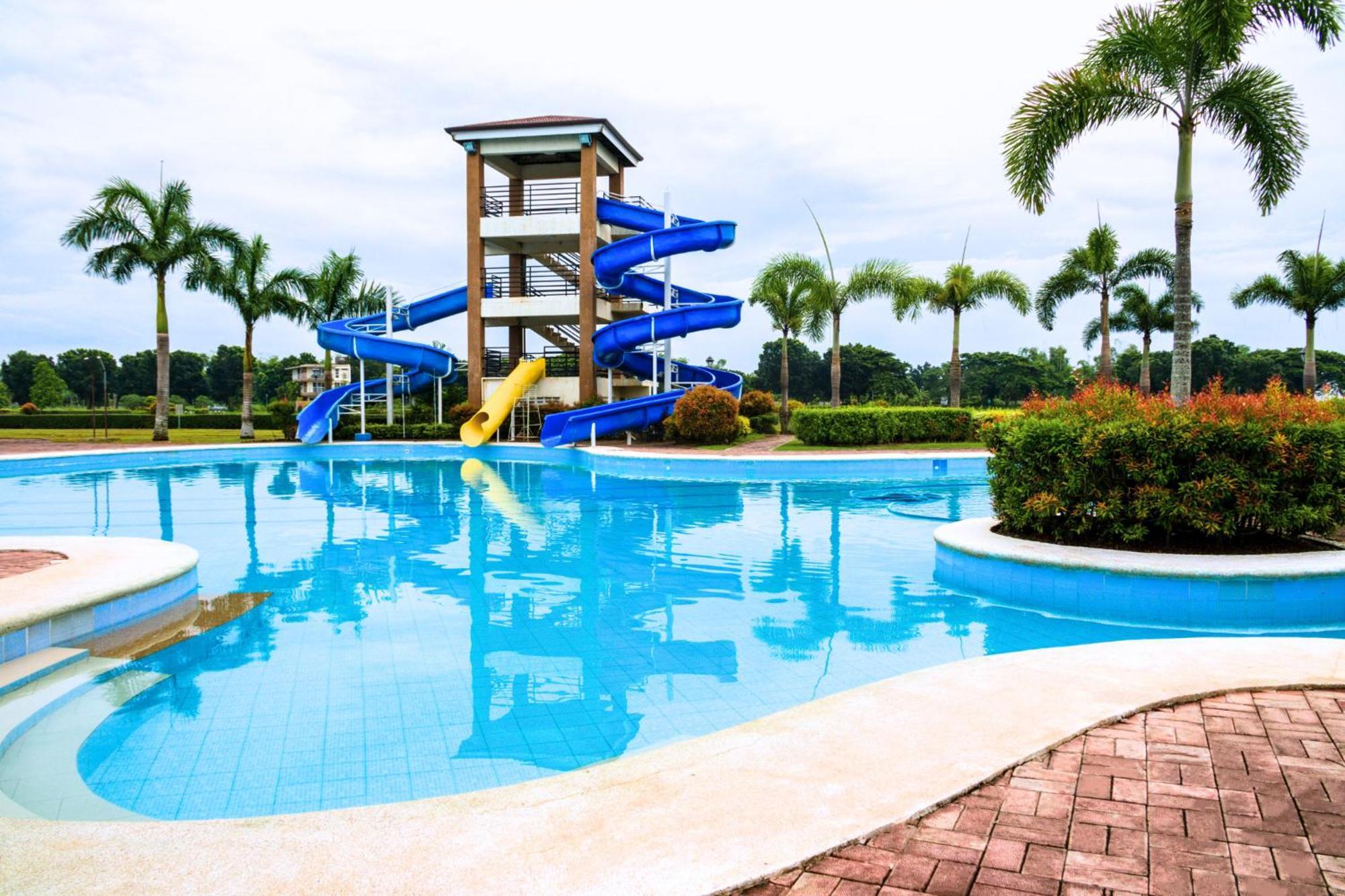 Sotogrande Iloilo Hotel Extérieur photo