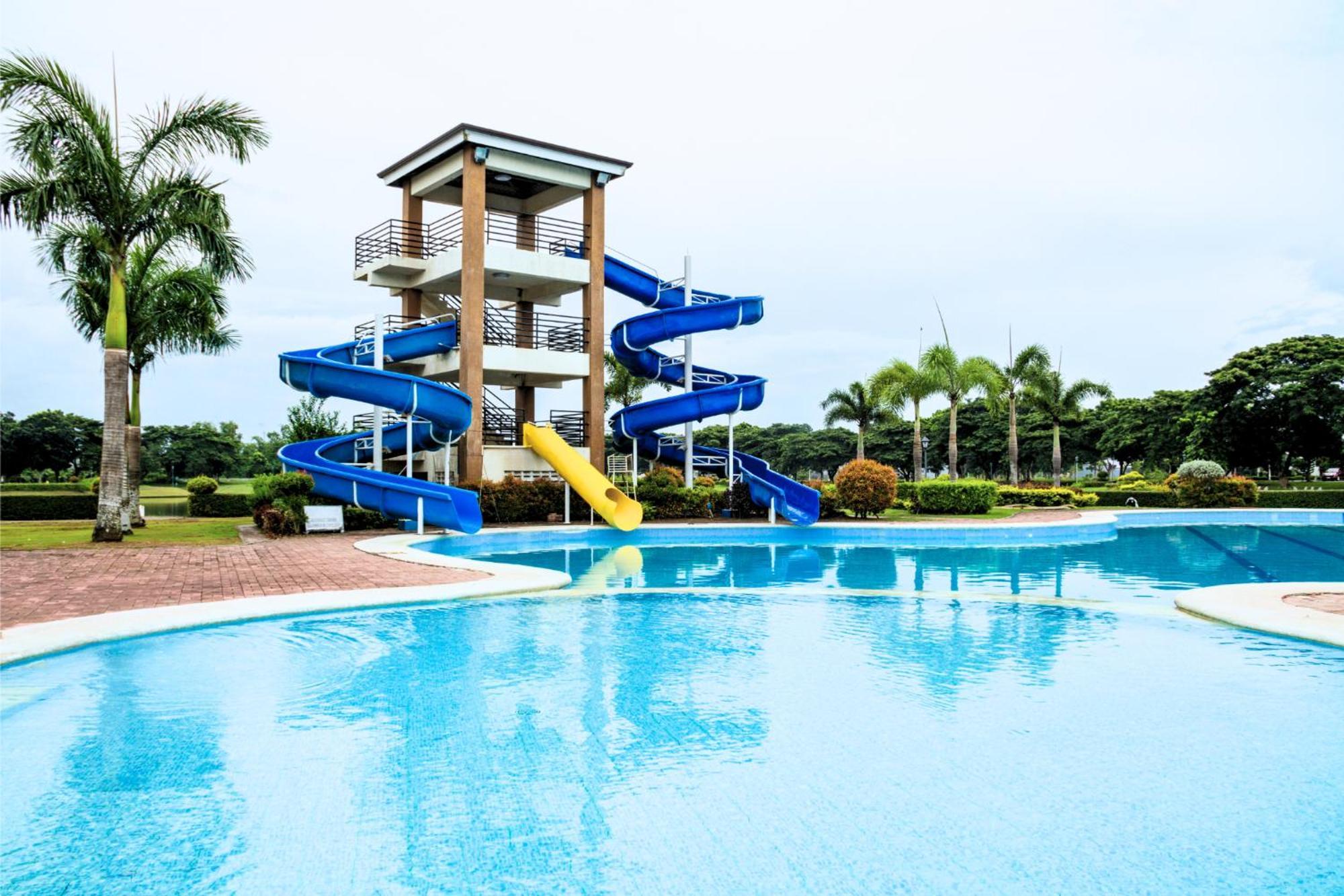 Sotogrande Iloilo Hotel Extérieur photo