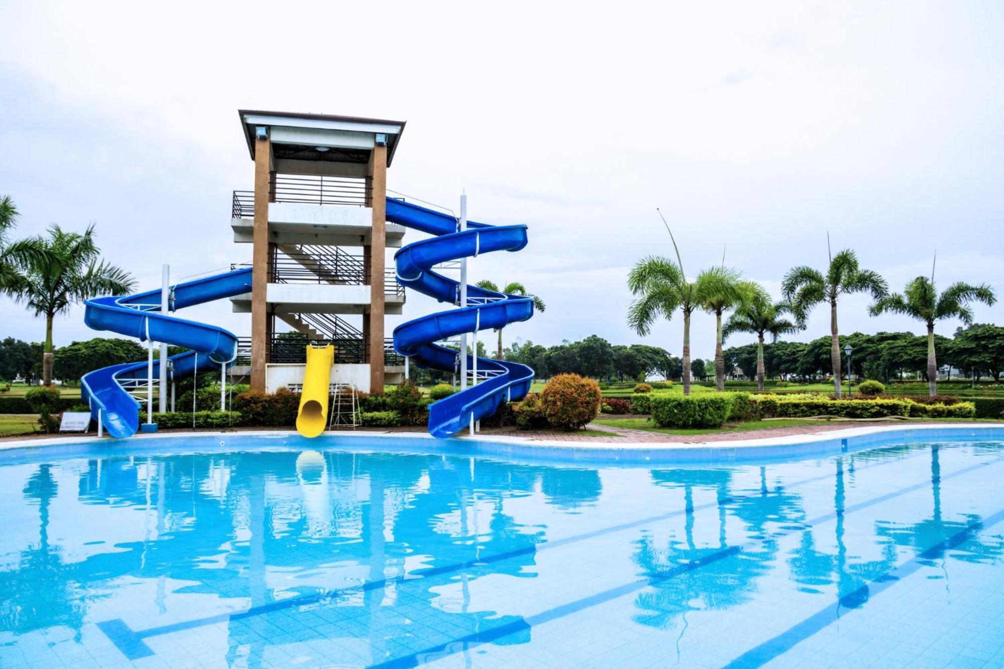 Sotogrande Iloilo Hotel Extérieur photo